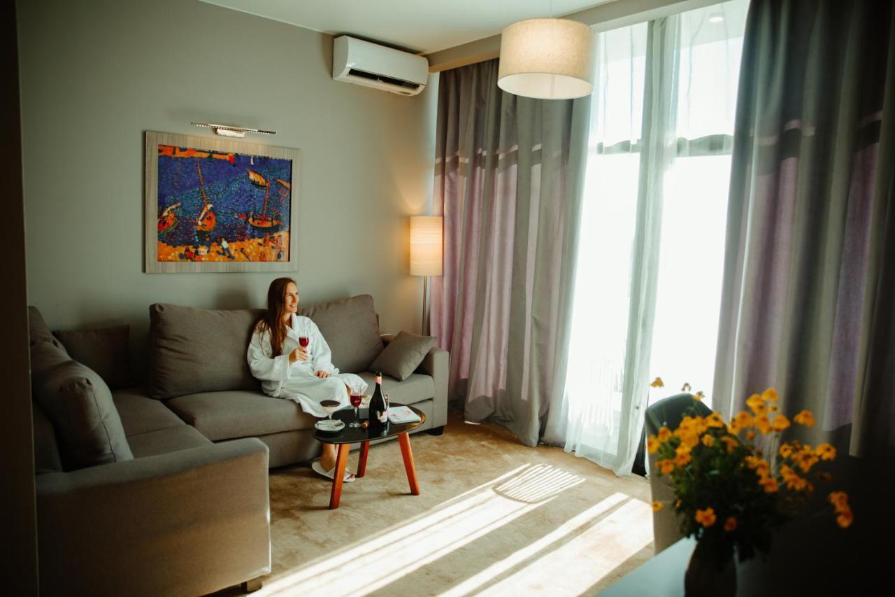 Abaash Hotel Afon New Athos Kültér fotó